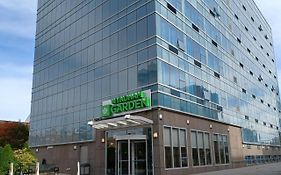 Wyndham Garden Hotel Long Island City